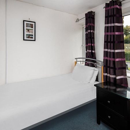Chris'S Motel Stokenchurch Luaran gambar