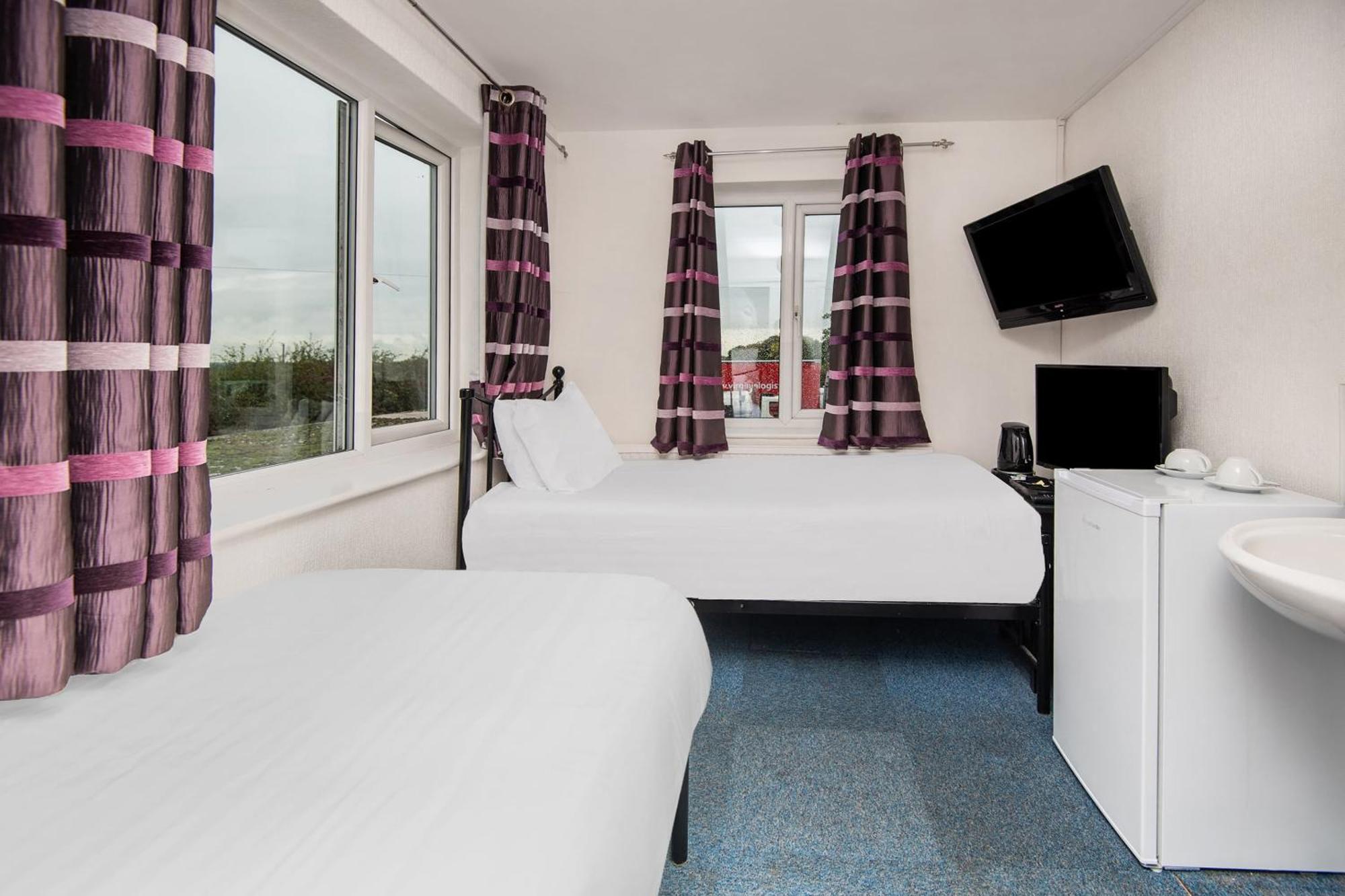 Chris'S Motel Stokenchurch Luaran gambar