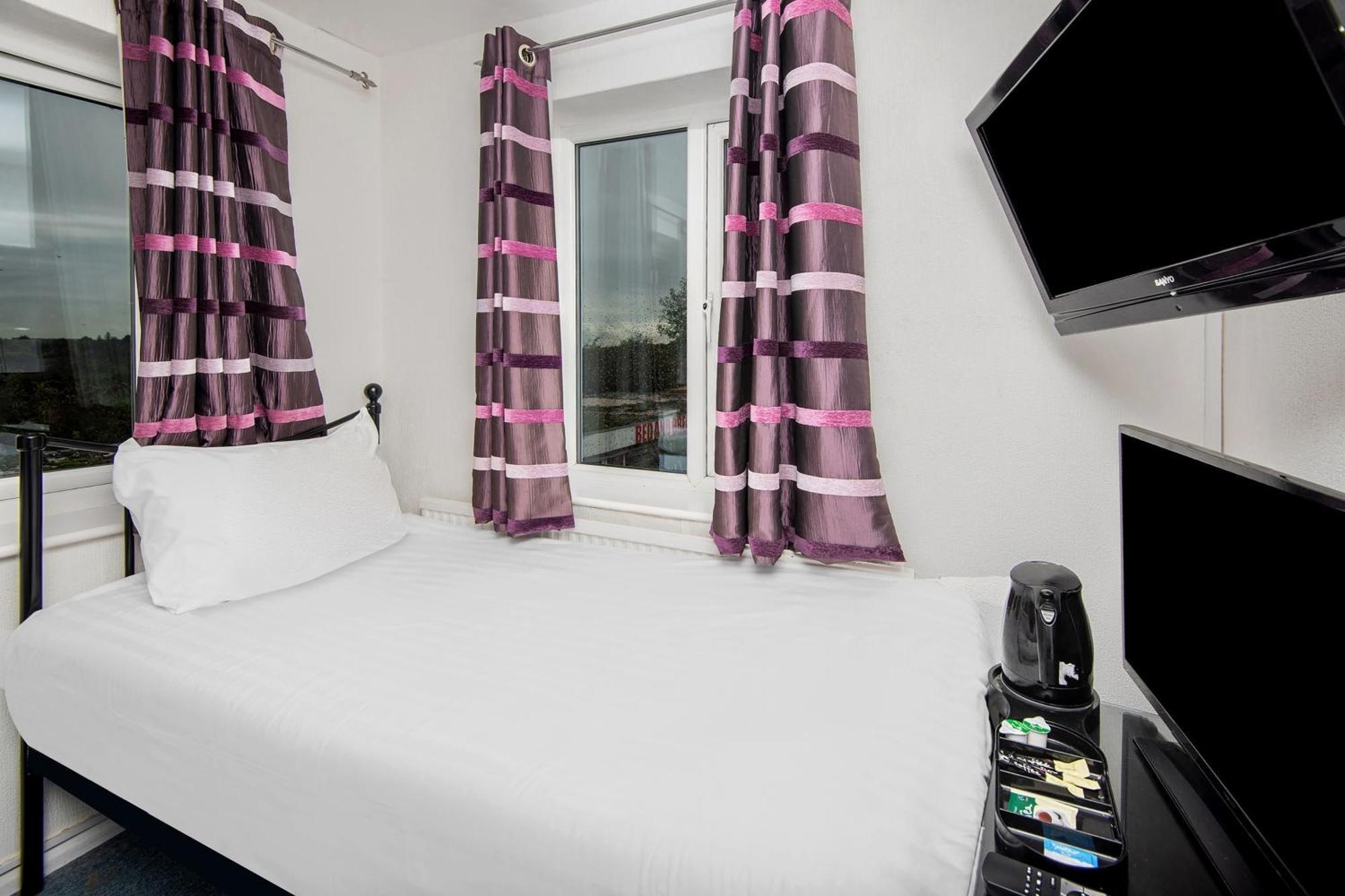 Chris'S Motel Stokenchurch Luaran gambar