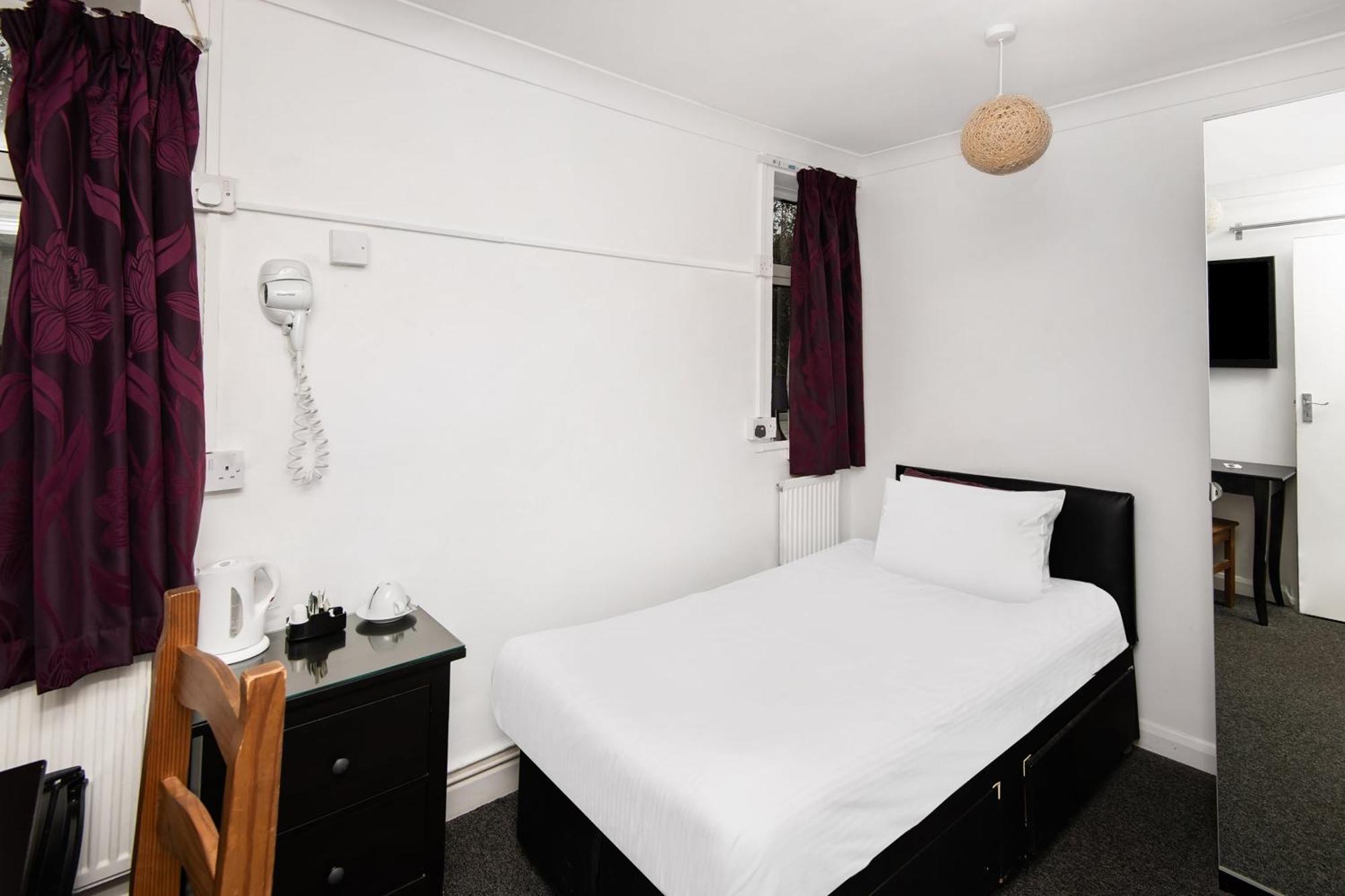 Chris'S Motel Stokenchurch Luaran gambar
