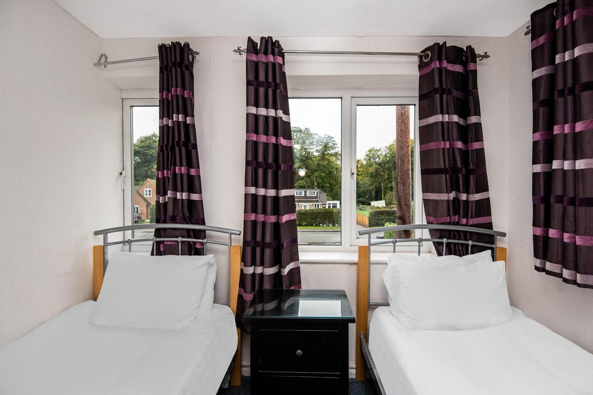 Chris'S Motel Stokenchurch Luaran gambar