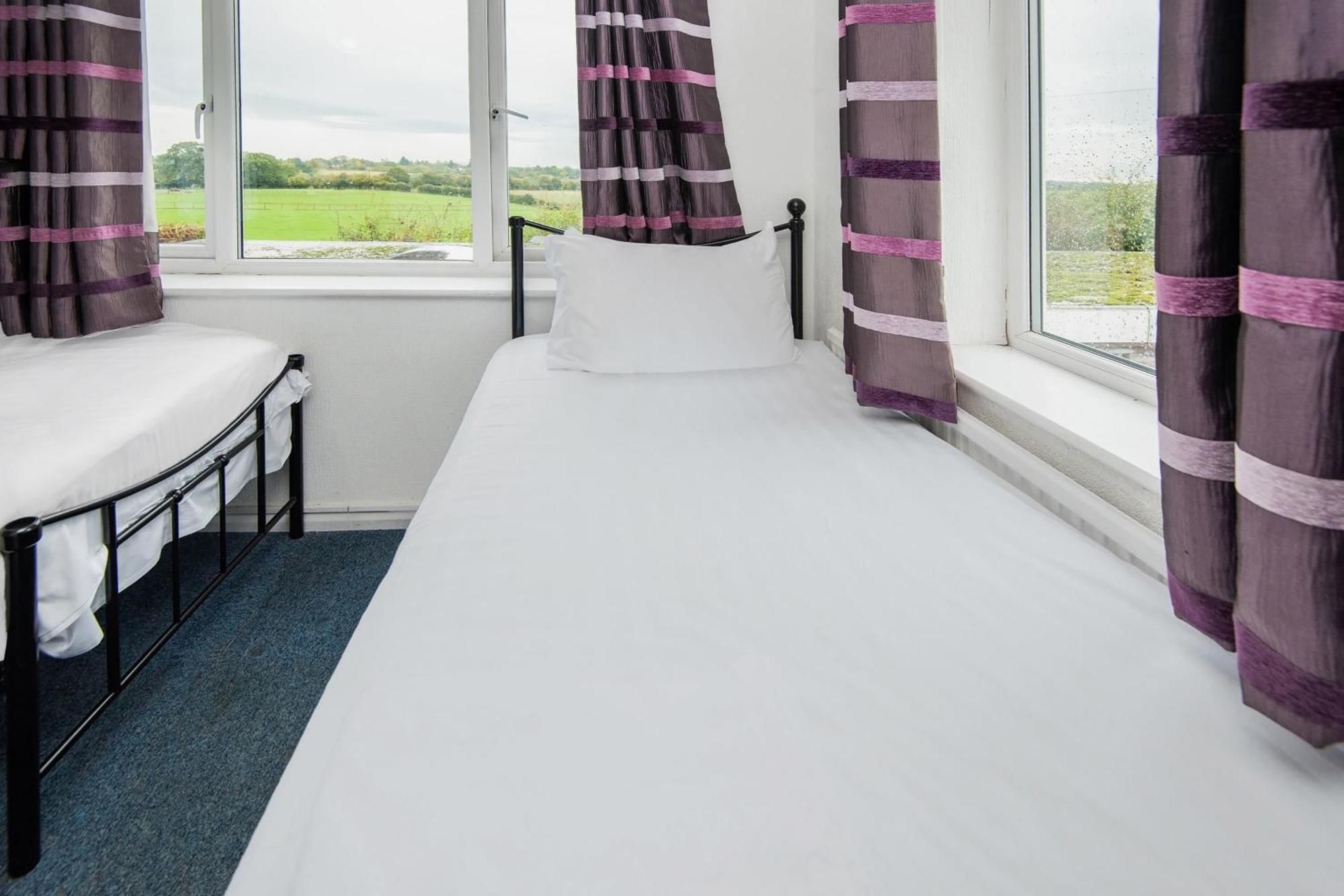 Chris'S Motel Stokenchurch Luaran gambar