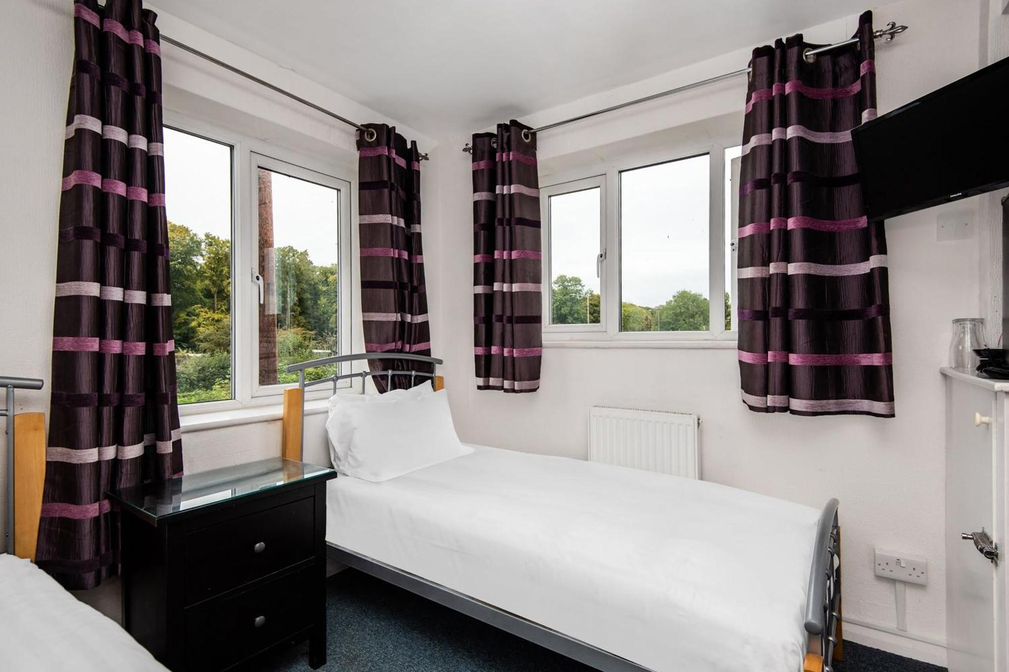 Chris'S Motel Stokenchurch Luaran gambar