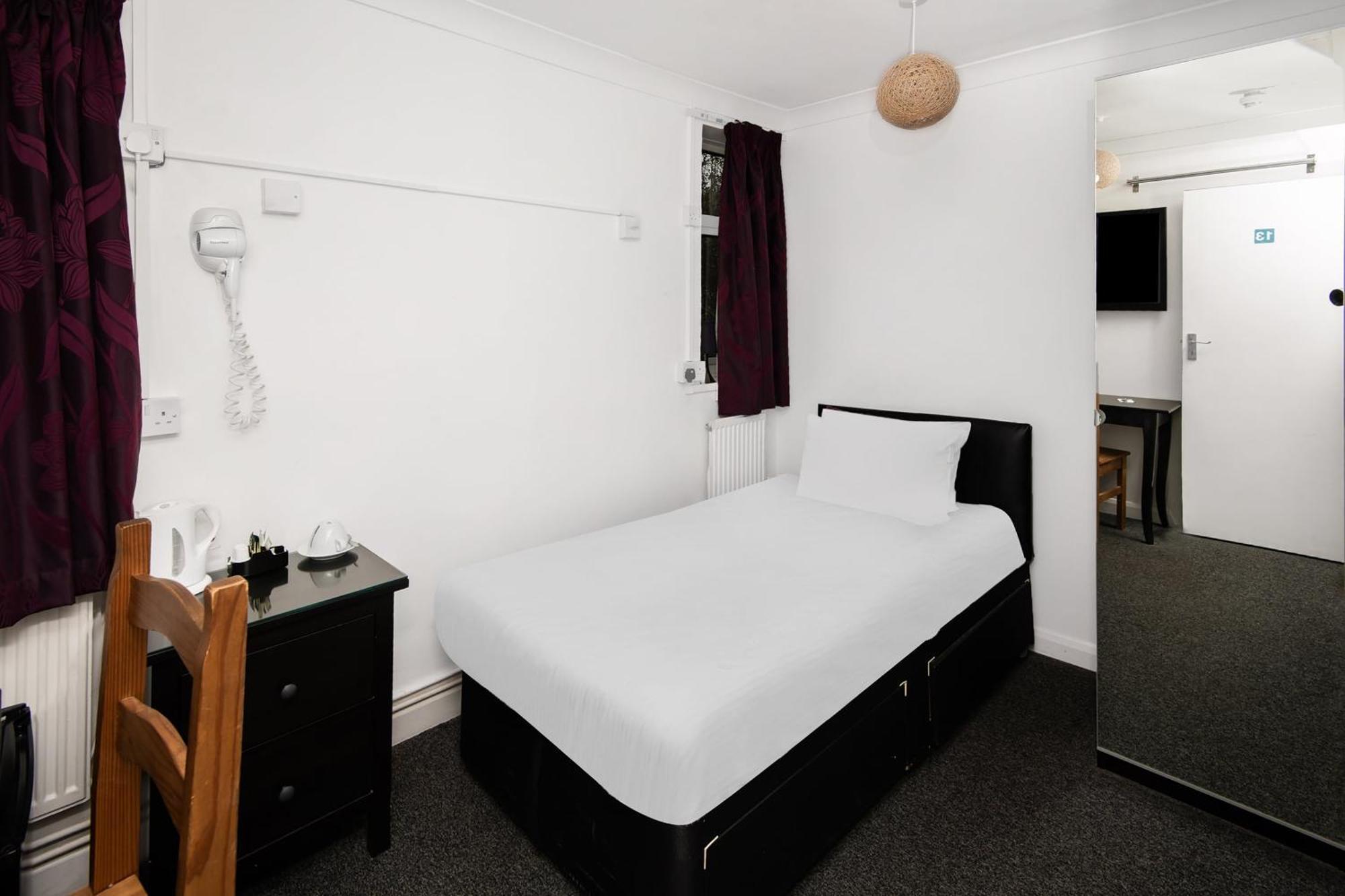 Chris'S Motel Stokenchurch Luaran gambar